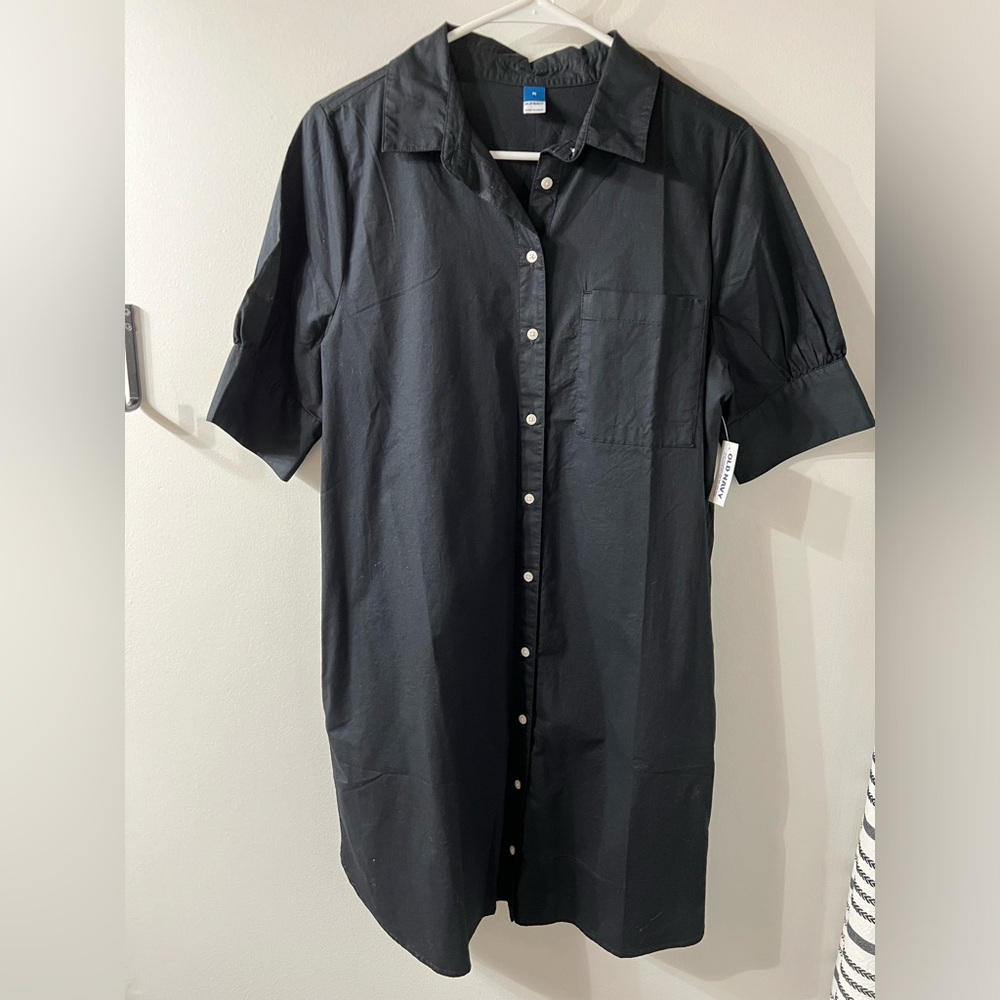 Old Navy Short Sleeve Dress. Black. Medium. New with tags.